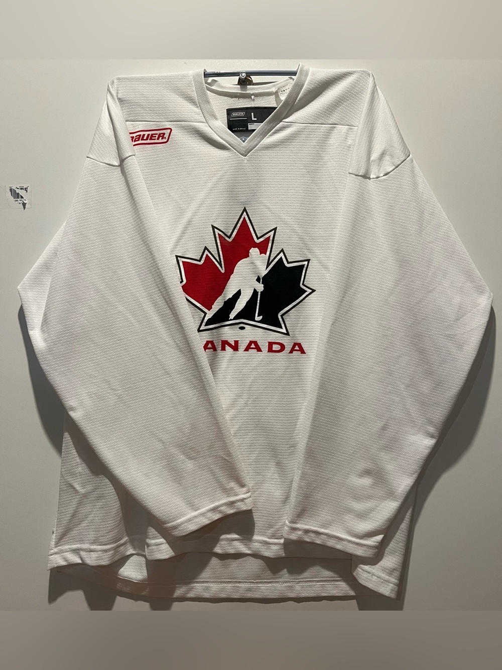 Bauer Team Canada Hockey men’s jersey sz Large